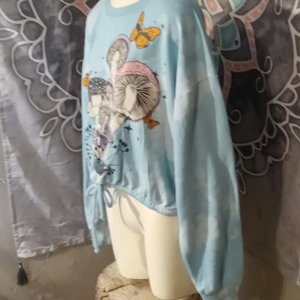 Sweatshirt - Picture 3 of 7